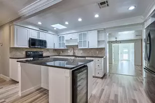 2112 Longwood Rd, West Palm Beach, FL 33409 - Photo 3