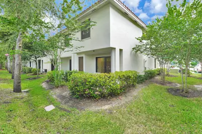 5045 Genove Place, Riviera Beach, FL 33410 - Photo 17
