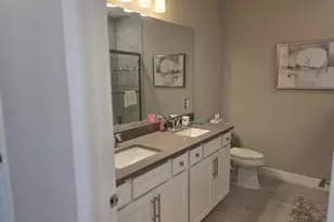 527 SE Vallarta Dr, Port Saint Lucie, FL 34984 - Photo 33