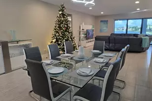 527 SE Vallarta Dr, Port Saint Lucie, FL 34984 - Photo 7