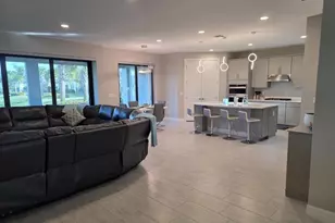 527 SE Vallarta Dr, Port Saint Lucie, FL 34984 - Photo 35