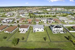 12434 NW Lynch Ln, Port Saint Lucie, FL 34987 - Photo 7