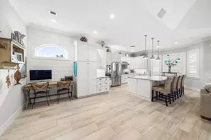 906 Dolphin Dr, Jupiter, FL 33458 - Photo 9