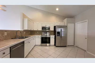 1955 Waterside Court E, Wellington, FL 33414 - Photo 3