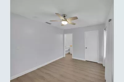 815 W Boynton Beach Boulevard, Unit #14-201, Boynton Beach, FL 33426 - Photo 15