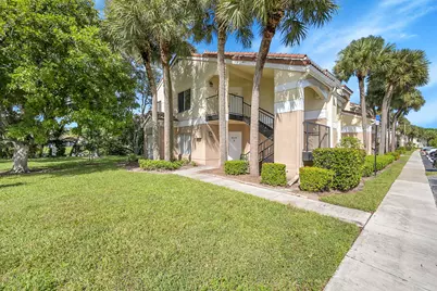 815 W Boynton Beach Boulevard, Unit #14-201, Boynton Beach, FL 33426 - Photo 3