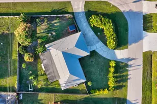 1902 SE South Buttonwood Dr, Port Saint Lucie, FL 34952 - Photo 1