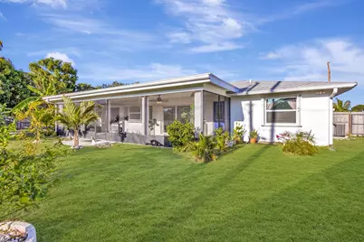 1902 SE South Buttonwood Drive, Port Saint Lucie, FL 34952 - Photo 9