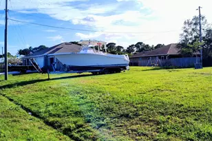 2772 SE Garfield Ave, Port Saint Lucie, FL 34952 - Photo 17