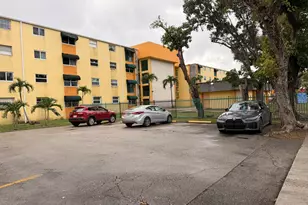 606 W 81st St, Hialeah, FL 33014 - Photo 3