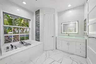 9790 SE Crape Myrtle Ct, Hobe Sound, FL 33455 - Photo 19