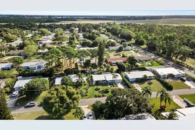 1341 SE Starfish Lane, Stuart, FL 34996 - Photo 7