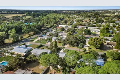 1341 SE Starfish Lane, Stuart, FL 34996 - Photo 5