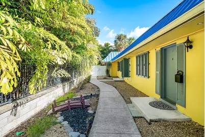 111 SE 7th Avenue, Unit #A,B,C,D, Delray Beach, FL 33483 - Photo 3