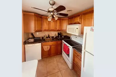 729 Normandy P, Delray Beach, FL 33484 - Photo 3