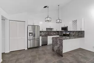 1350 Periwinkle Pl, Wellington, FL 33414 - Photo 13