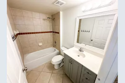 6434 Emerald Dunes Drive, Unit #203, West Palm Beach, FL 33411 - Photo 5