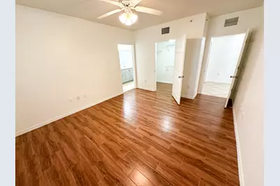 6434 Emerald Dunes Drive, Unit #203, West Palm Beach, FL 33411 - Photo 9