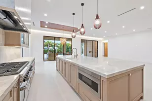 247 Seville Rd, West Palm Beach, FL 33405 - Photo 9