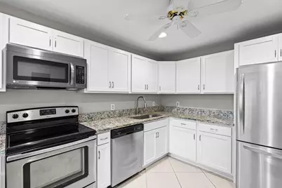 9270 Vista Del Lago, Unit #E27, Boca Raton, FL 33428 - Photo 3