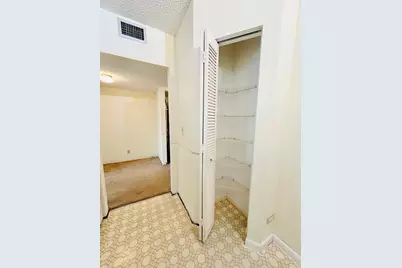 2641 Gately Drive W, Unit #509, West Palm Beach, FL 33415 - Photo 9