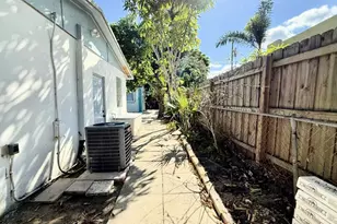 802 Lytle St, West Palm Beach, FL 33405 - Photo 17