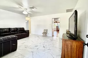 802 Lytle St, West Palm Beach, FL 33405 - Photo 11