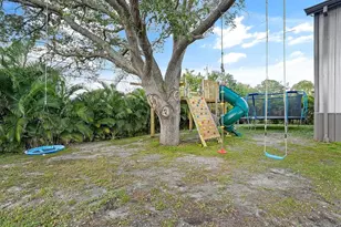 8015 97th Ct, Vero Beach, FL 32967 - Photo 37