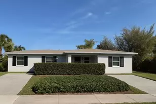 526 Eastwind Dr, North Palm Beach, FL 33408 - Photo 3