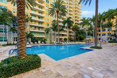 700 E Boynton Beach Boulevard, Unit #101, Boynton Beach, FL 33435 - Photo 3