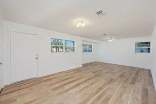 6415 Julia Dr, Milton, FL 32570 - Photo 5