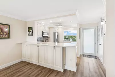 900 Dogwood Drive, Unit #538, Delray Beach, FL 33483 - Photo 11