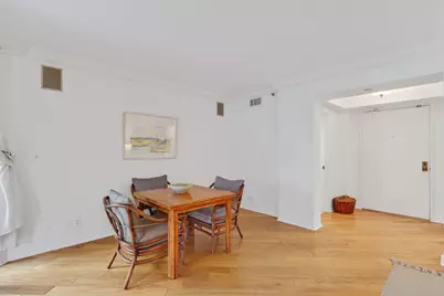100 SE 5th Avenue, Unit #308, Boca Raton, FL 33432 - Photo 13