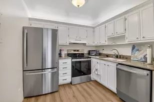 111 Normandy C, Delray Beach, FL 33484 - Photo 3