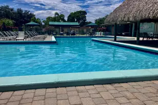 421 SW Natura Ave, Deerfield Beach, FL 33441 - Photo 27