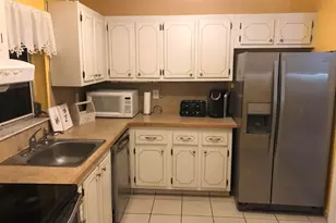 421 SW Natura Ave, Deerfield Beach, FL 33441 - Photo 15