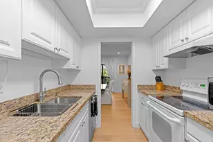 11397 Pond View Dr, Wellington, FL 33414 - Photo 3