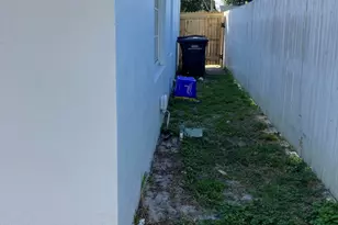 949 30th St, West Palm Beach, FL 33407 - Photo 21