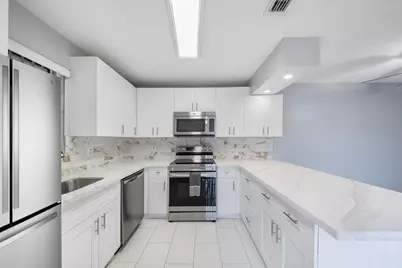 2508 NW 99th Avenue, Coral Springs, FL 33065 - Photo 5