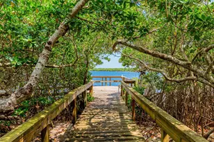 5748 SE Riverboat Dr, Stuart, FL 34997 - Photo 37