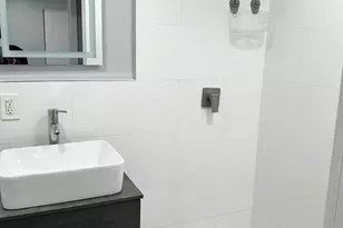 721 NE 6th St, Hallandale Beach, FL 33009 - Photo 5