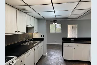 1850 Fairview Villas Drive, Unit #3, Palm Springs, FL 33406 - Photo 9