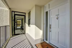 400 Beach Road Unit, Tequesta, FL 33469 - Photo 3