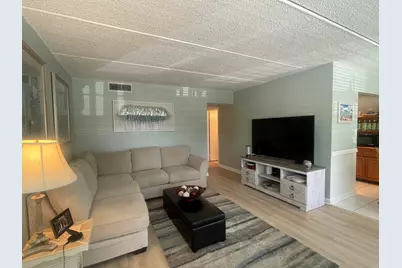 3100 Springdale Boulevard, Unit #214, Palm Springs, FL 33461 - Photo 7