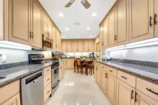 79 Hampshire Ln, Boynton Beach, FL 33436 - Photo 29