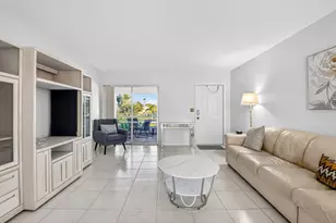 94 Stratford G, West Palm Beach, FL 33417 - Photo 3