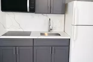 1017 SE 3rd St, Deerfield Beach, FL 33441 - Photo 7