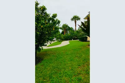 1000 Palm Trail, Unit #6, Delray Beach, FL 33483 - Photo 13