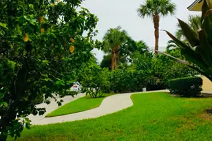 1000 Palm Trail, Delray Beach, FL 33483 - Photo 13