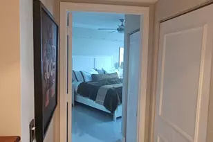 1881 79th St Cswy Causeway, Miami Beach, FL 33141 - Photo 11